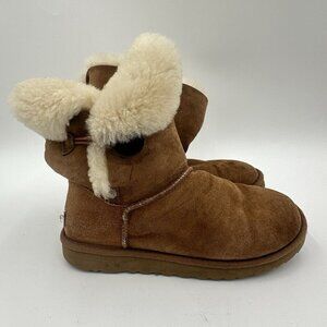 Ugg Bailey Button Boot Sheepskin Suede Camel Brown Colored SN 5803 Size 8